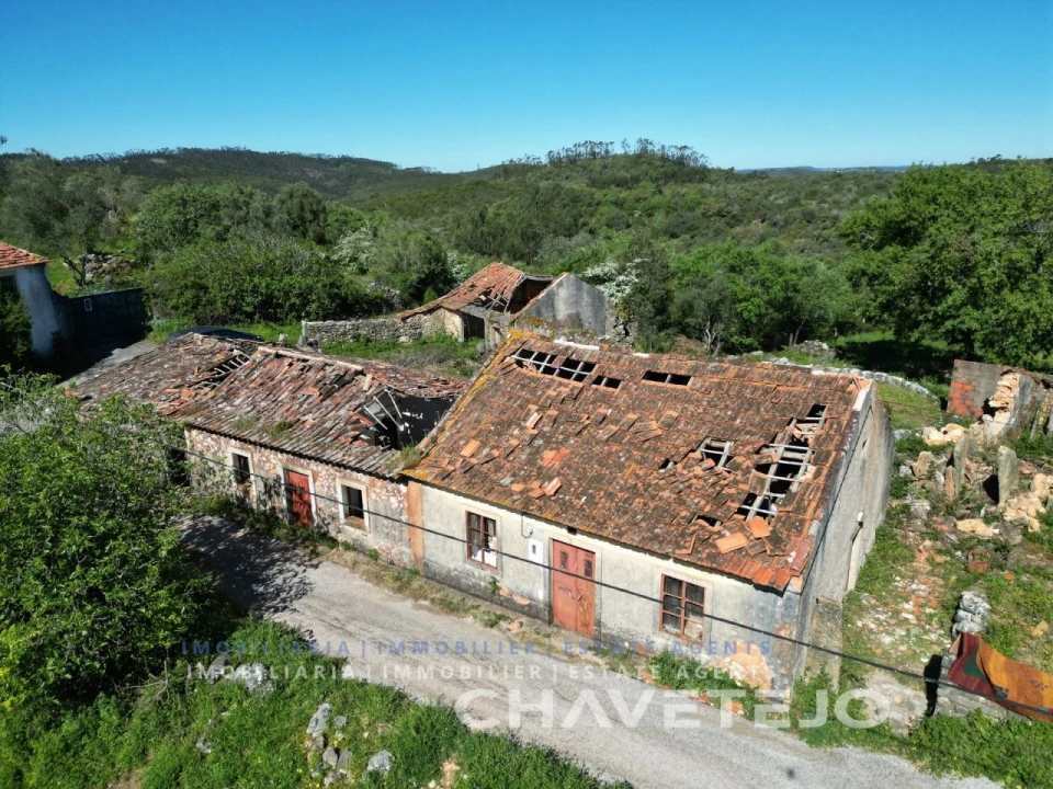 Moradia T2 para Venda em Além da Ribeira e Pedreira Foto 8