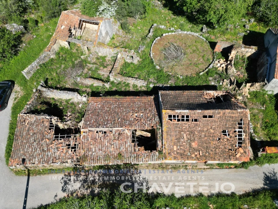 Moradia T2 para Venda em Além da Ribeira e Pedreira Foto 9