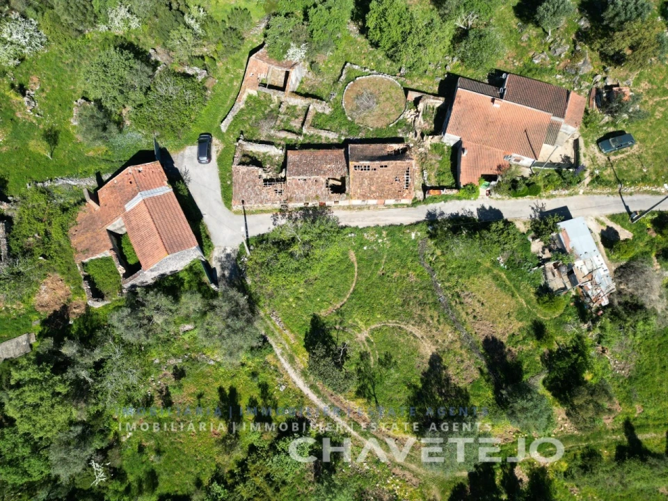 Moradia T2 para Venda em Além da Ribeira e Pedreira Foto 12