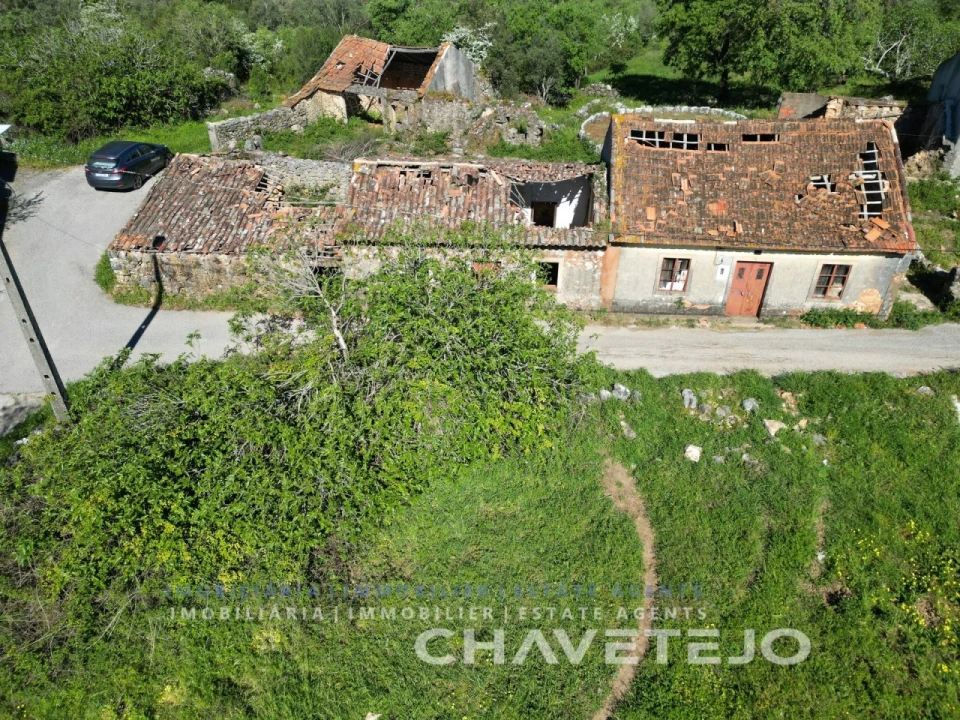 Moradia T2 para Venda em Além da Ribeira e Pedreira Foto 13