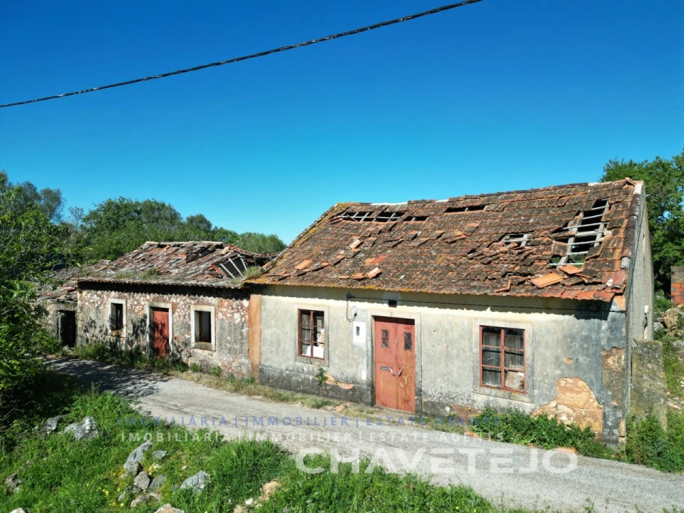 Moradia T2 para Venda em Além da Ribeira e Pedreira Foto 1