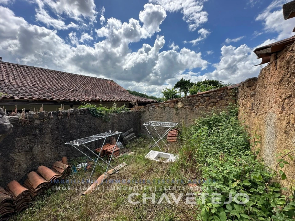 Quinta T3 para Venda em Vila de Rei Foto 32