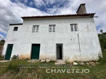 Quinta T3 para Venda em Vila de Rei