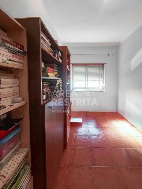 Apartamento T1 para Venda em Seixal, Arrentela e Aldeia de Paio Pires