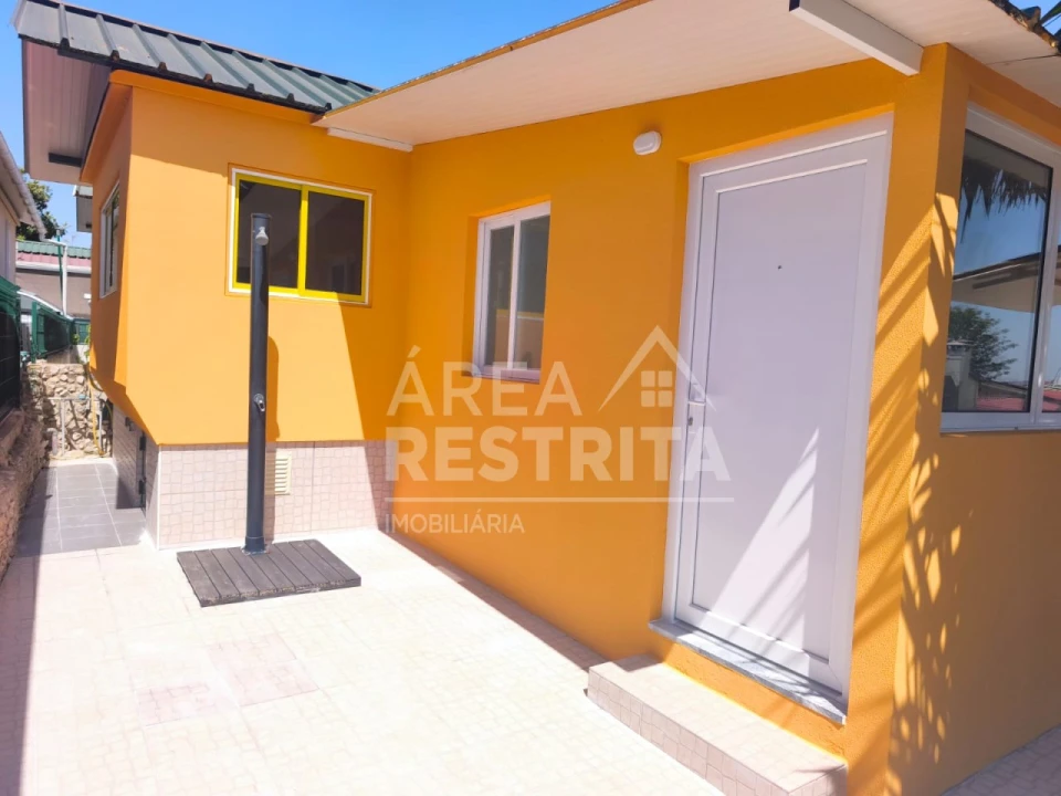 Moradia T2 para Venda em Fernao Ferro Foto 10