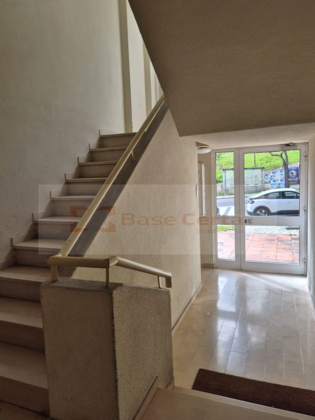 Apartamento T3 para Venda em Alfragide Foto 7
