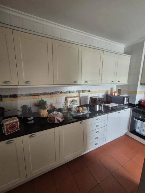 Apartamento T3 para Venda em Alfragide
