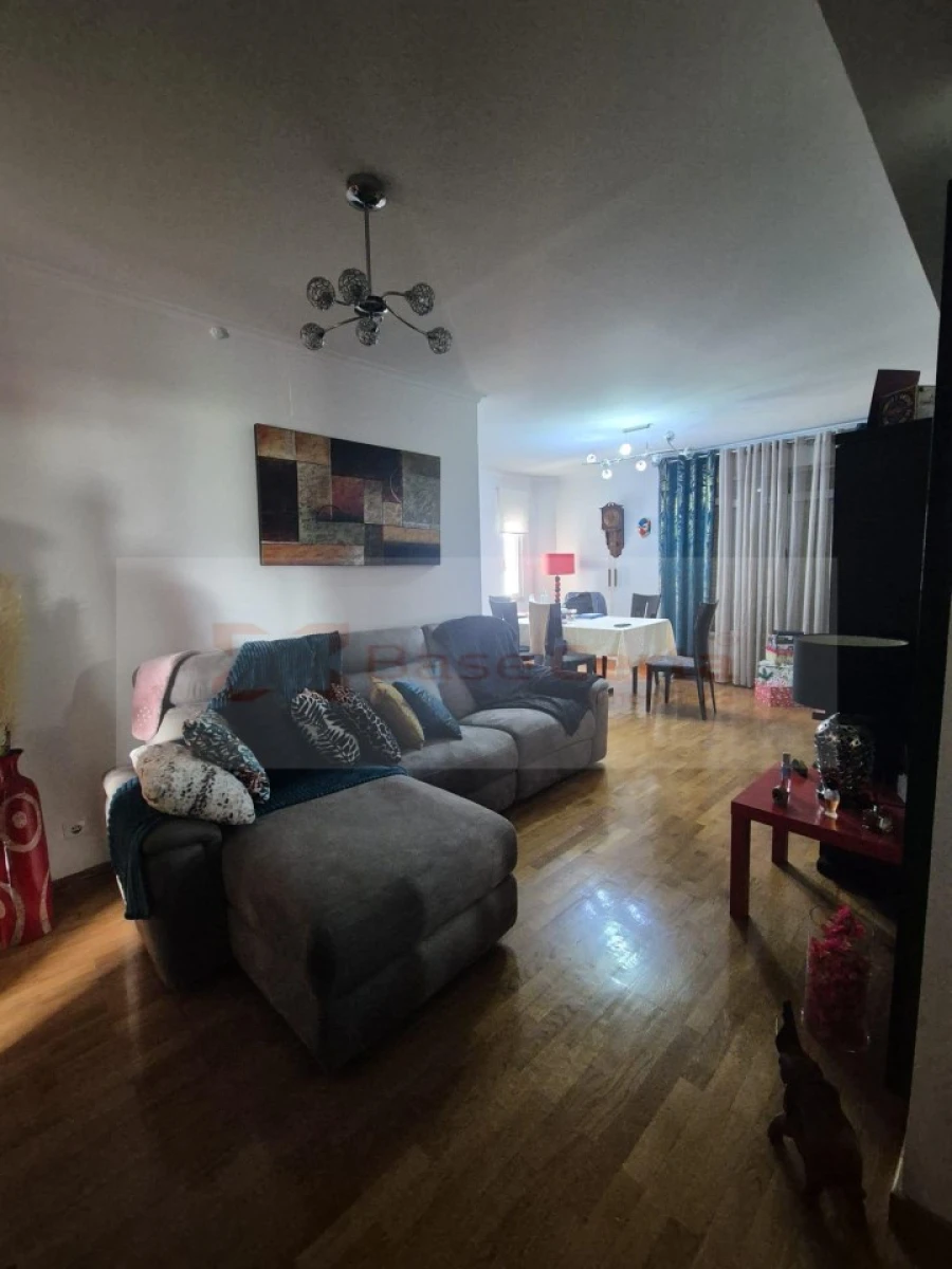 Apartamento T3 para Venda em Alfragide Foto 5