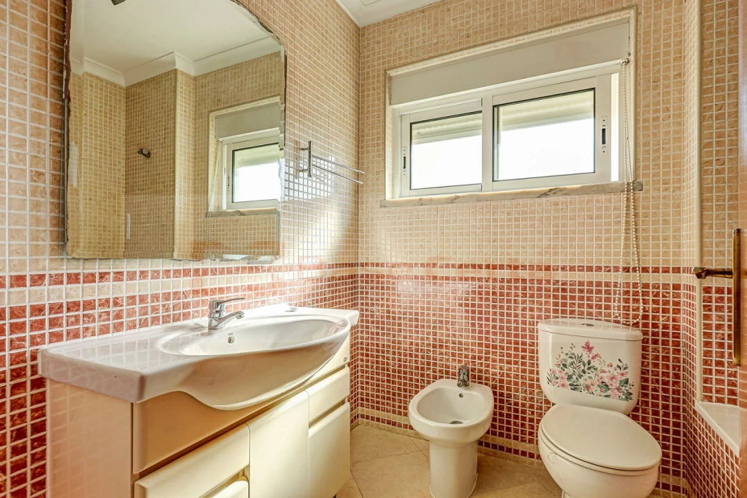 Apartamento T1 para Venda em Carregado e Cadafais Foto 12