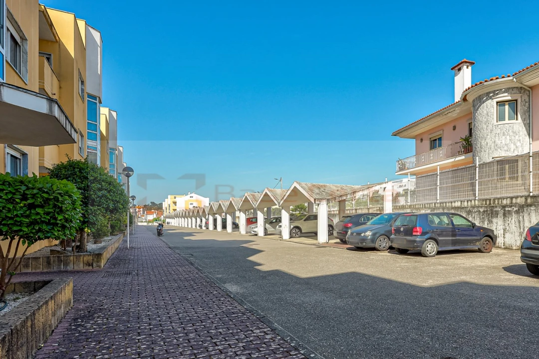 Apartamento T1 para Venda em Carregado e Cadafais Foto 20