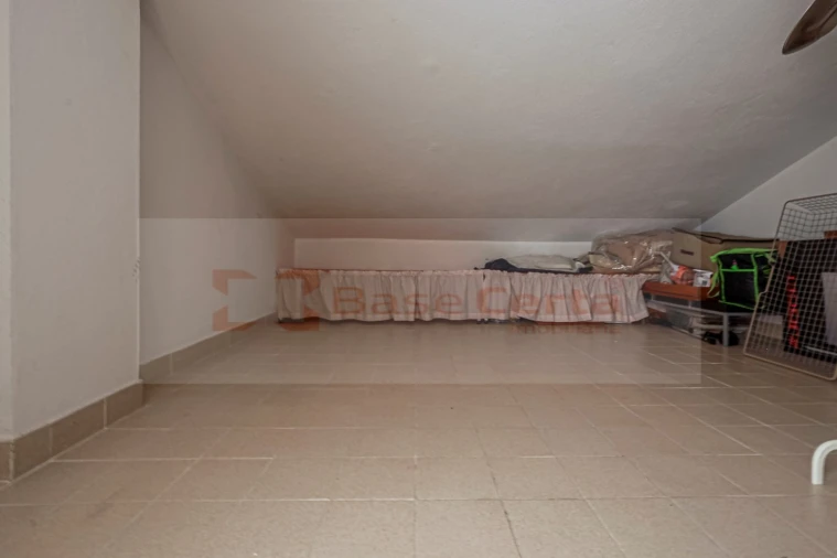 Apartamento T1 para Venda em Carregado e Cadafais Foto 17