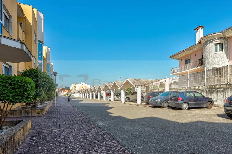 Apartamento T1 para Venda em Carregado e Cadafais Foto 20