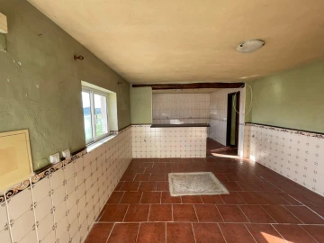 Moradia T2 para Venda em Bunheiro