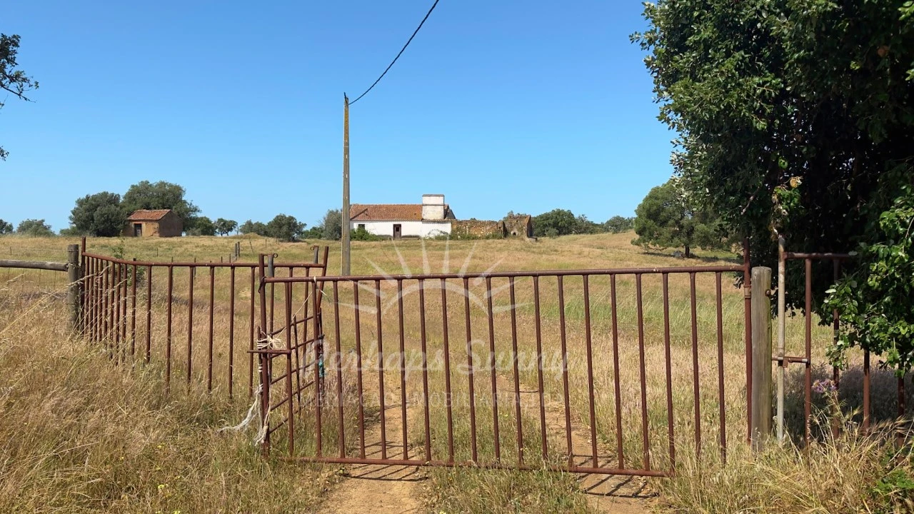 Terreno Misto para Venda em São Francisco da Serra Foto 1