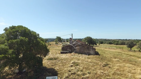 Terreno Misto para Venda em São Francisco da Serra