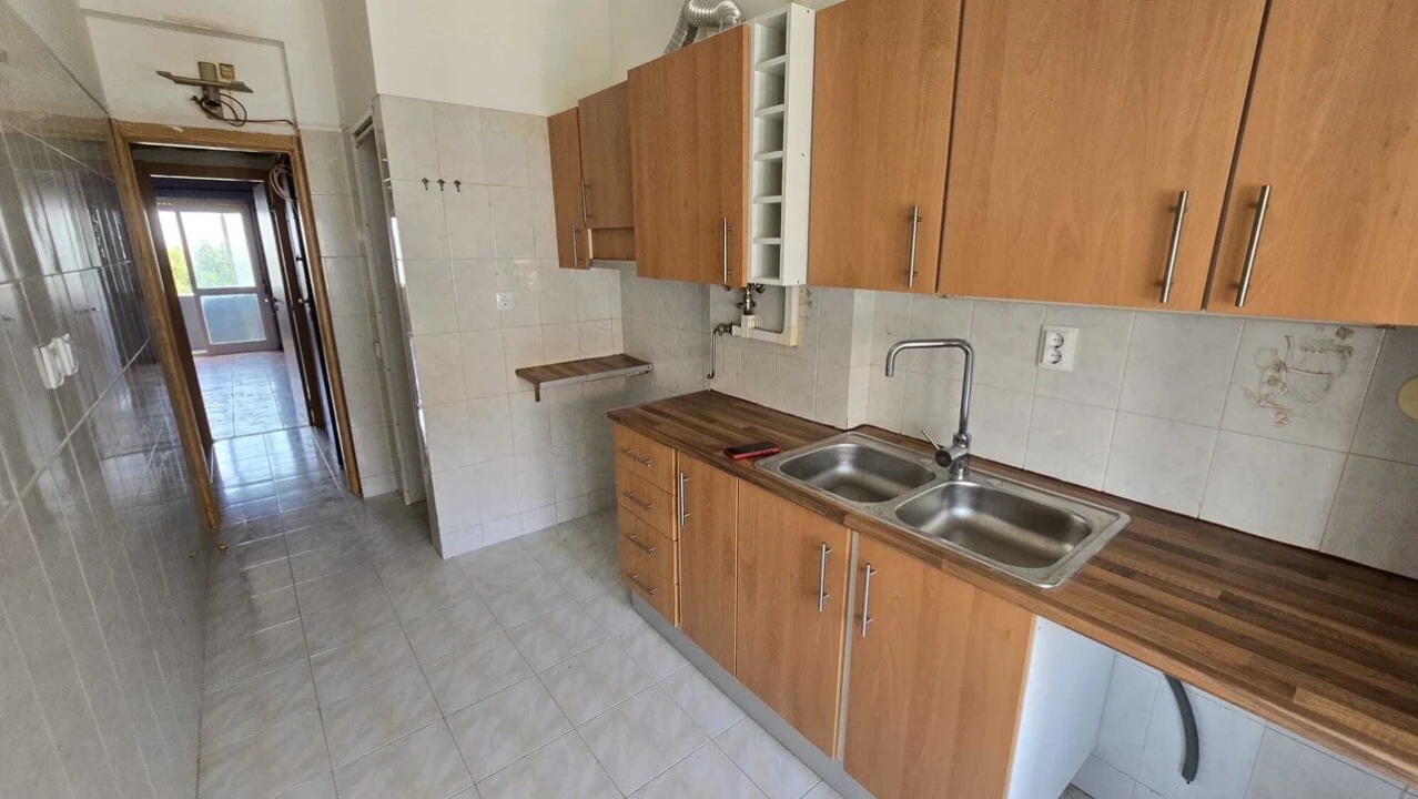 Apartamento T4 para Venda em Seixal, Arrentela e Aldeia de Paio Pires Foto 1