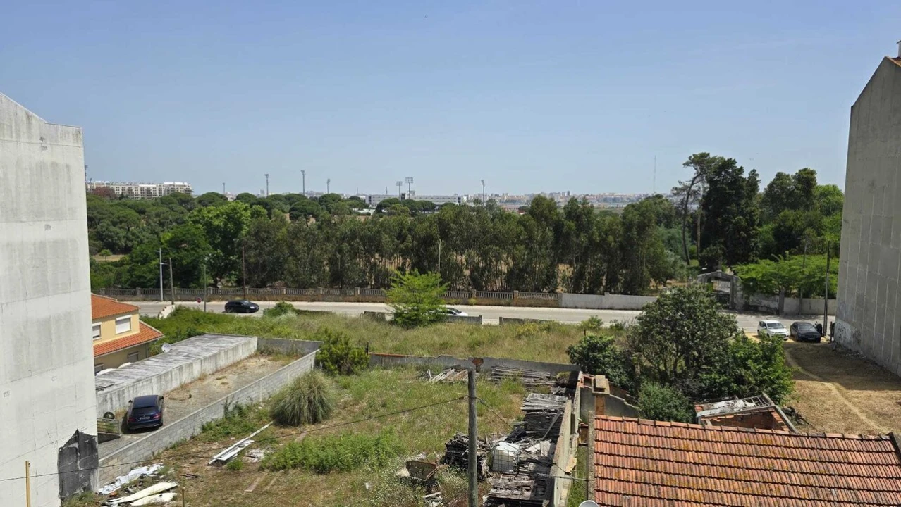 Apartamento T4 para Venda em Seixal, Arrentela e Aldeia de Paio Pires Foto 22