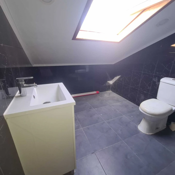 Apartamento T4 para Venda em Seixal, Arrentela e Aldeia de Paio Pires Foto 35