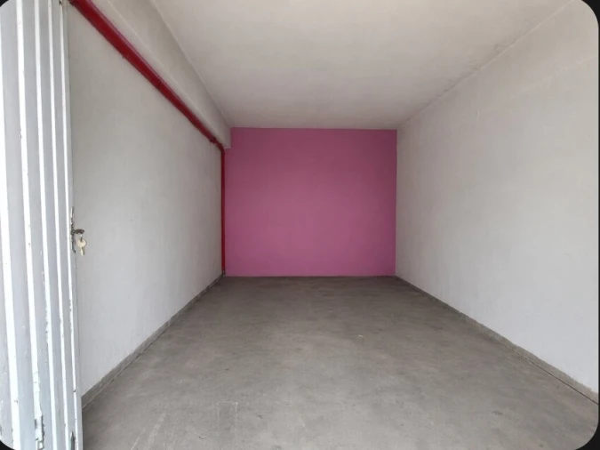 Garagem para Venda em Santo Antonio dos Olivais Foto 2
