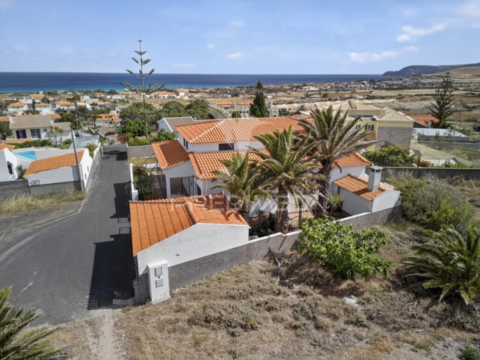 Moradia T4 para Venda em Porto Santo Foto 5