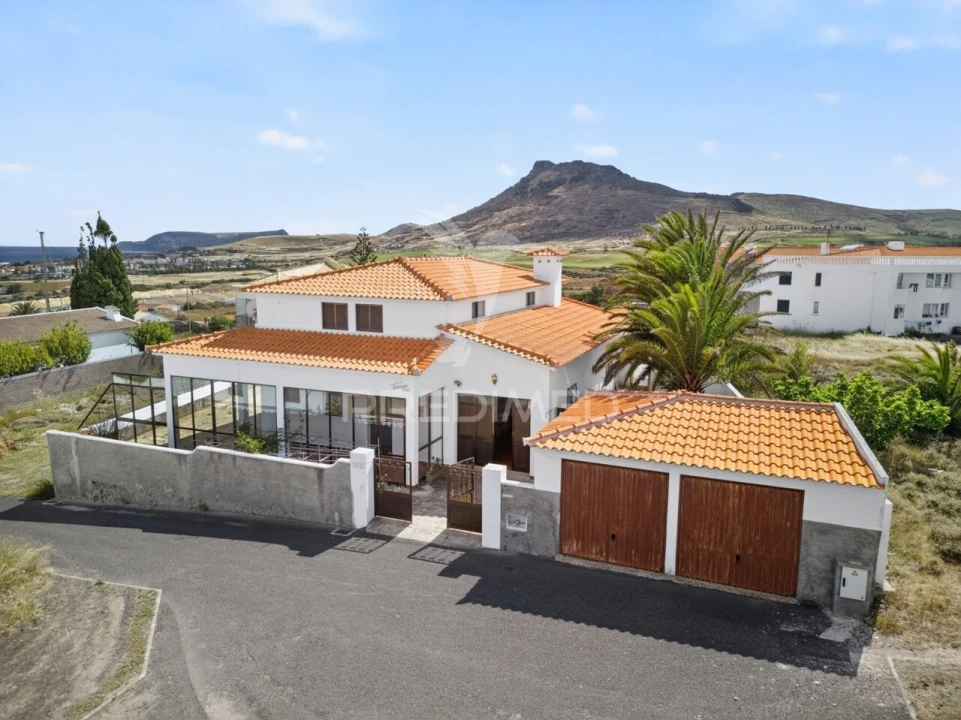 Moradia T4 para Venda em Porto Santo Foto 2