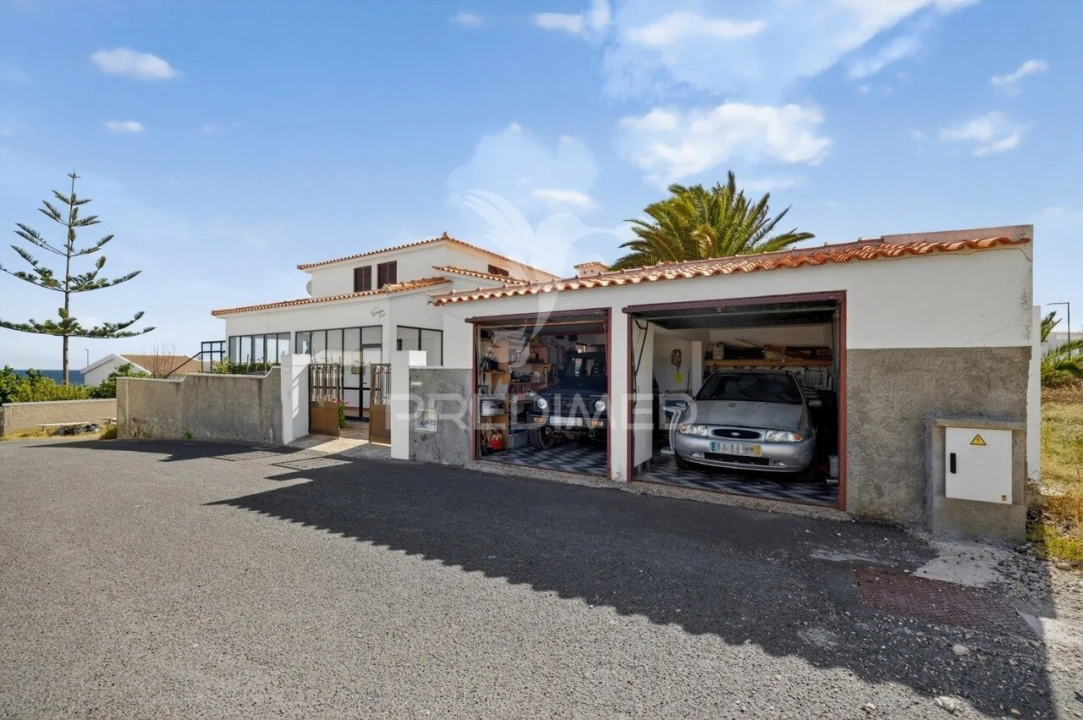 Moradia T4 para Venda em Porto Santo Foto 36