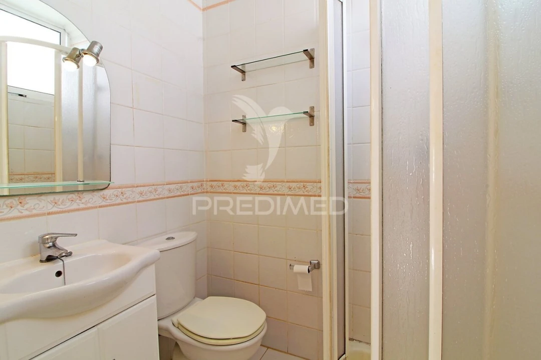 Moradia T4 para Venda em Albufeira e Olhos de Água Foto 32