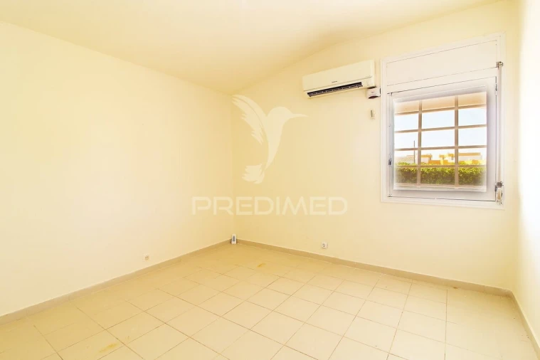 Moradia T4 para Venda em Albufeira e Olhos de Água Foto 25