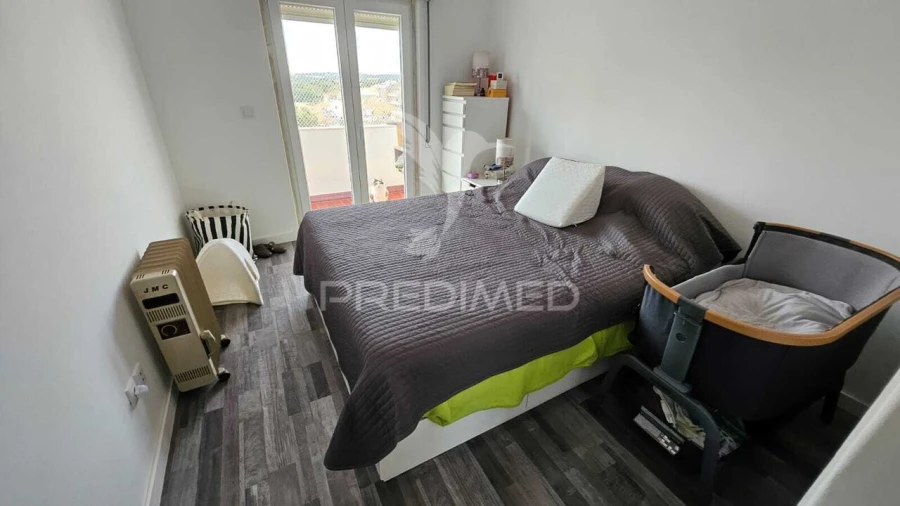 Apartamento T2 para Venda em Carcavelos e Parede Foto 9