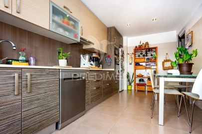 Apartamento T3 para Venda em Seixal, Arrentela e Aldeia de Paio Pires