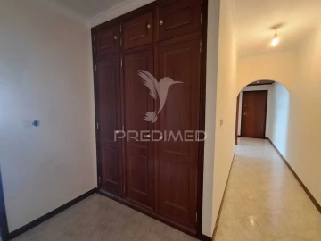 Apartamento T2 para Venda em Algueirão-Mem Martins