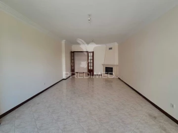 Apartamento T2 para Venda em Algueirão-Mem Martins