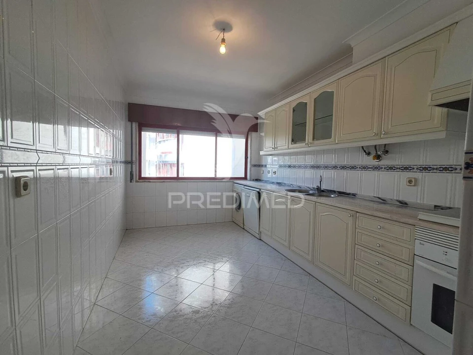 Apartamento T2 para Venda em Algueirão-Mem Martins Foto 26