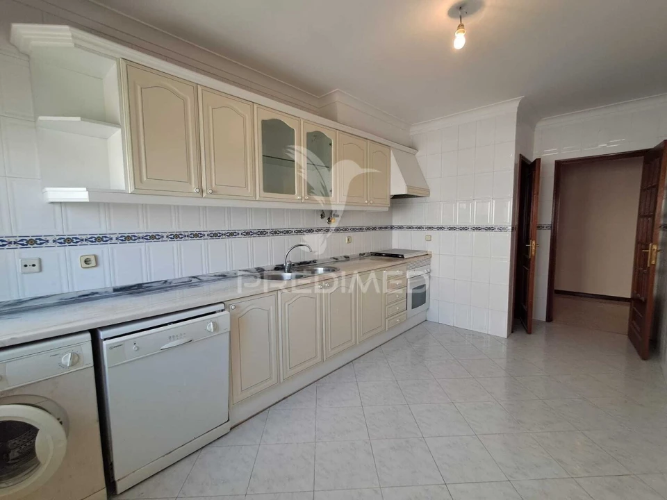 Apartamento T2 para Venda em Algueirão-Mem Martins Foto 24