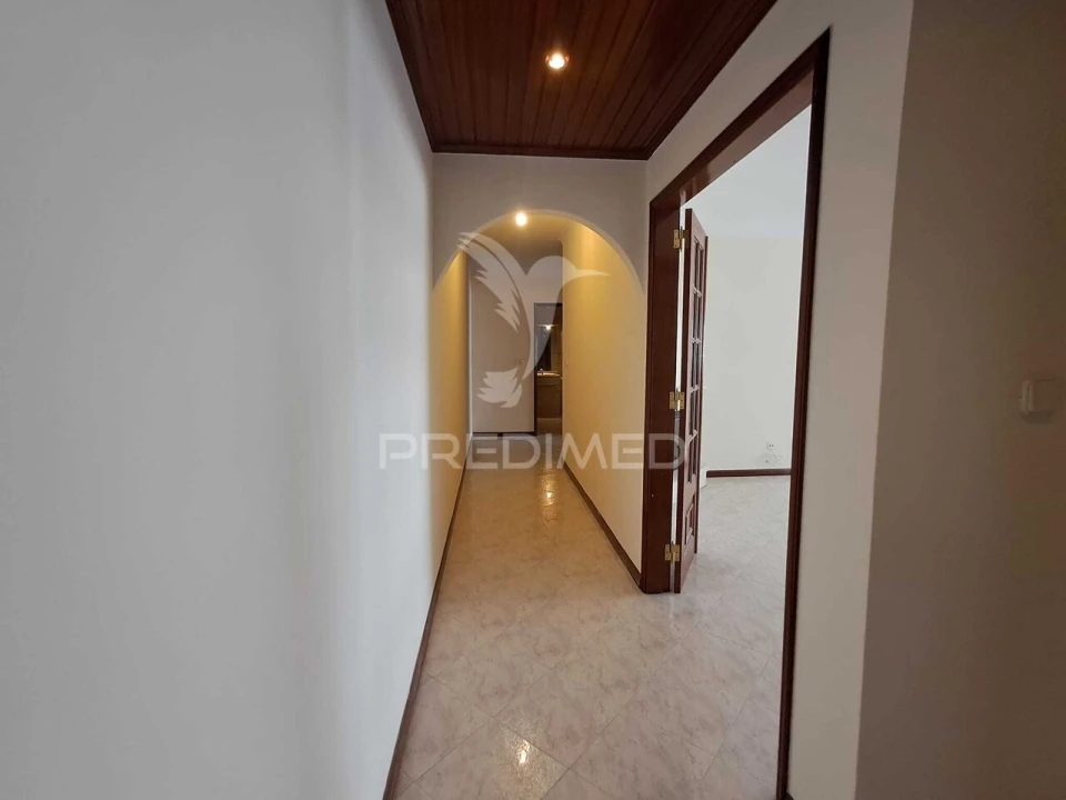 Apartamento T2 para Venda em Algueirão-Mem Martins Foto 21