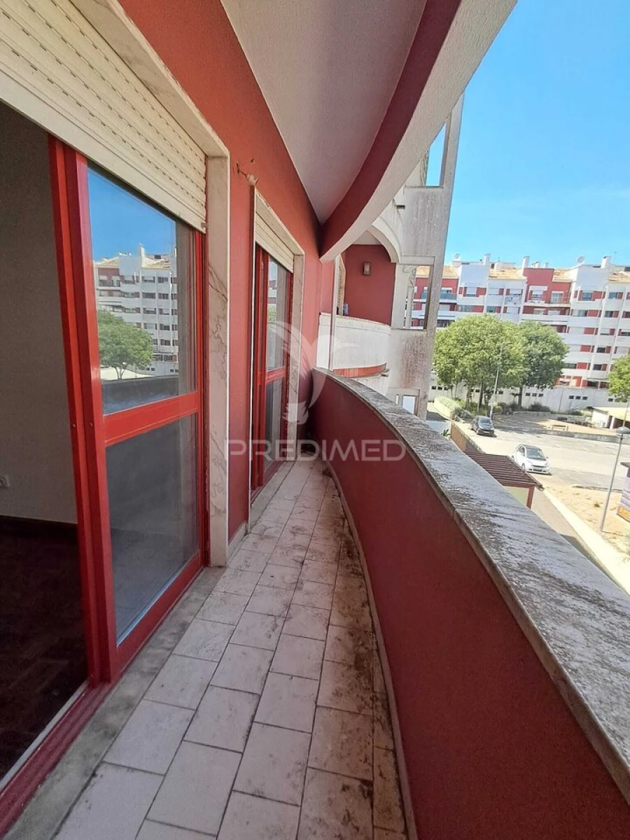 Apartamento T2 para Venda em Algueirão-Mem Martins Foto 8