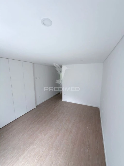 Apartamento T2 para Venda em Esgueira