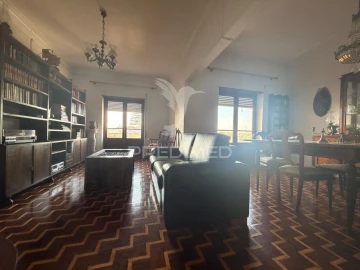 Apartamento T4 para Venda em Alhos Vedros