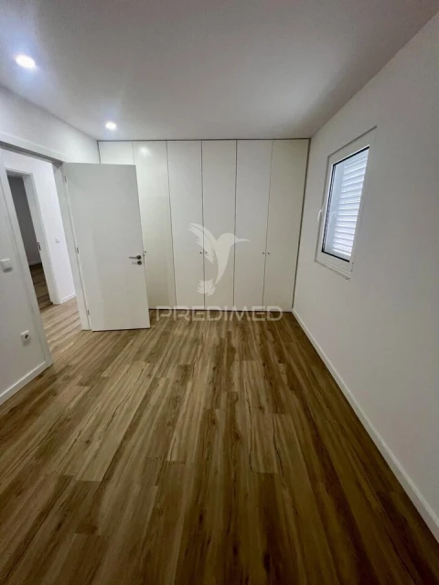 Moradia T3 para Venda em Canelas e Fermelã