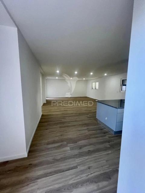 Moradia T3 para Venda em Canelas e Fermelã