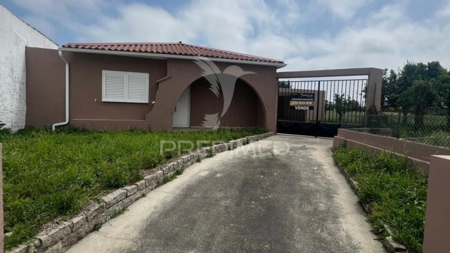 Moradia T3 para Venda em Canelas e Fermelã