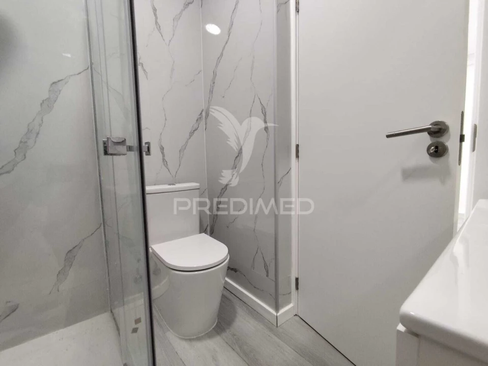 Apartamento T1 para Venda em Venteira Foto 24