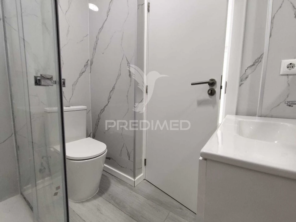 Apartamento T1 para Venda em Venteira Foto 28