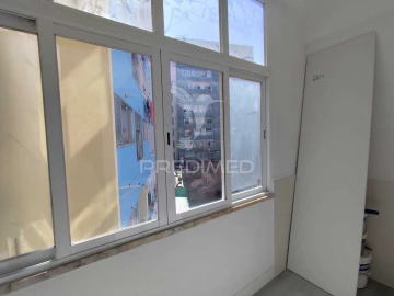 Apartamento T1 para Venda em Venteira