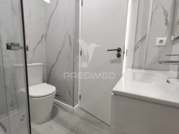 Apartamento T1 para Venda em Venteira
