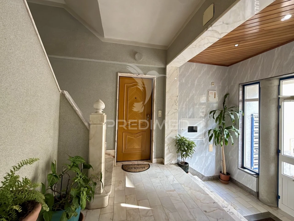 Apartamento T2 para Venda em Caparica e Trafaria Foto 25