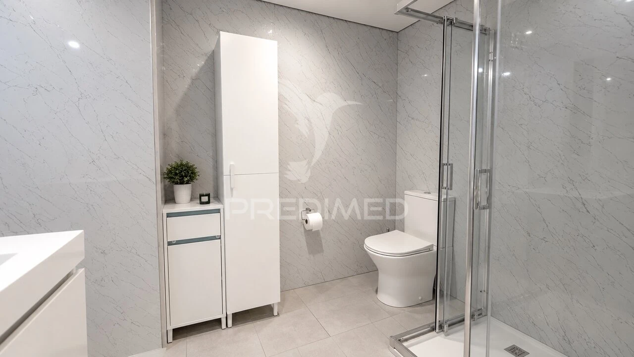 Apartamento T1 para Venda em Alvor Foto 8