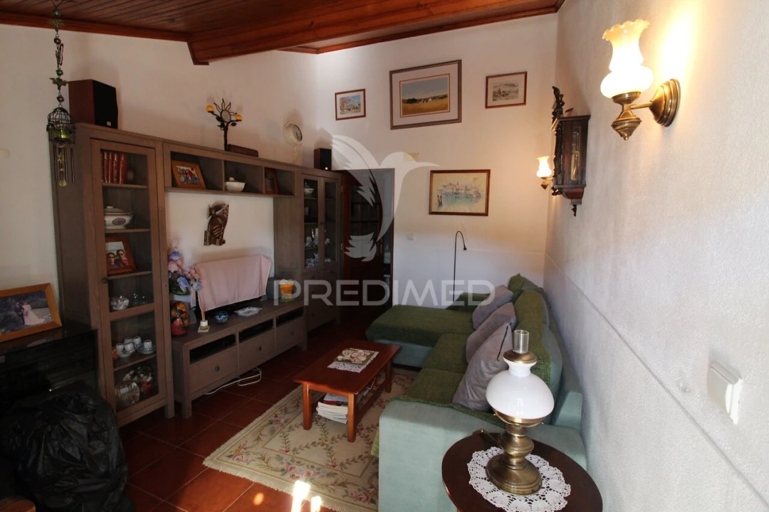 Moradia T2 para Venda em Vimieiro Foto 2