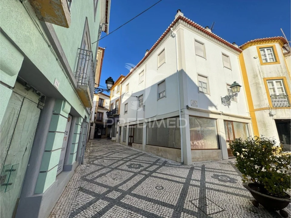 Apartamento T1 para Venda em Abrantes (São Vicente e São João) e Alferrarede Foto 1