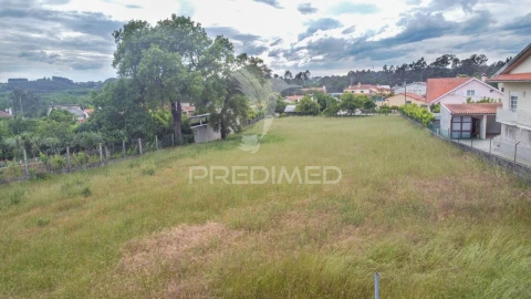 Terreno para Venda em Barrô e Aguada de Baixo
